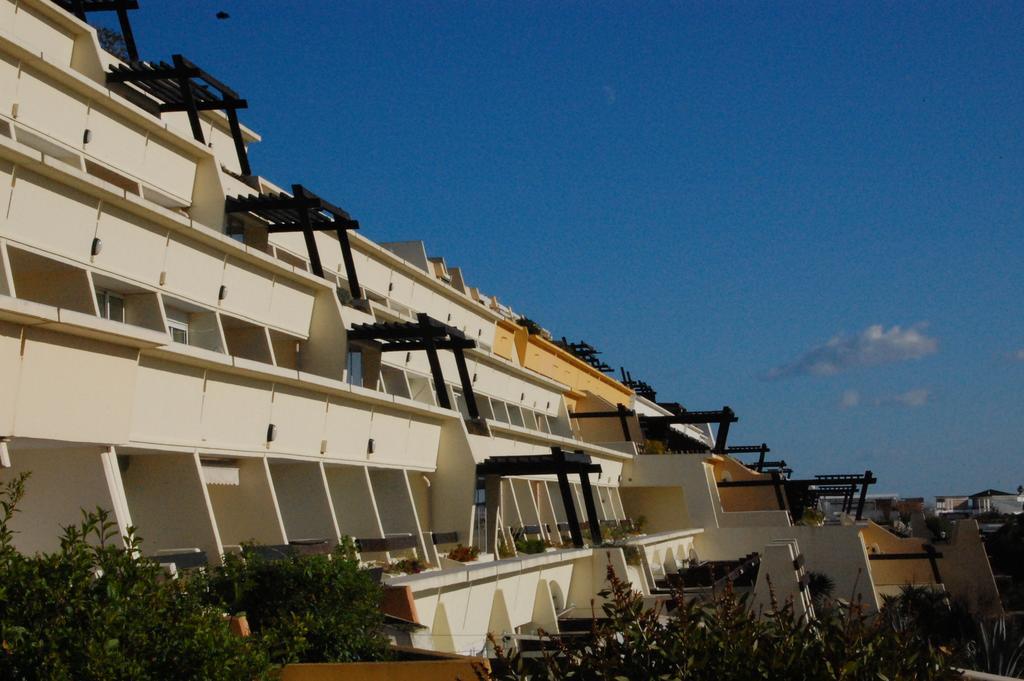 Au Coeur Du Village Naturiste Agde Exterior photo